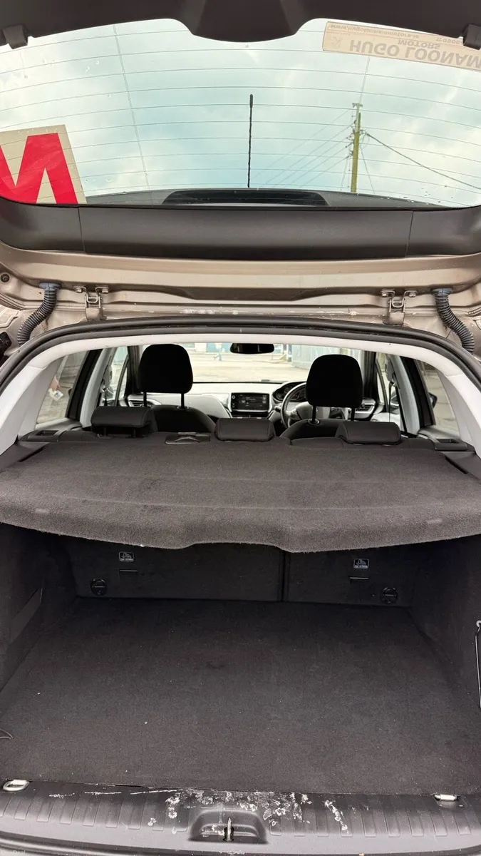 Peugeot 2008 - Image 4
