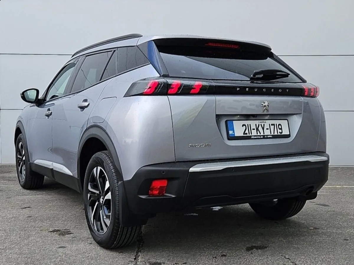 Peugeot 2008 Allure 1.2 100bhp - Image 4
