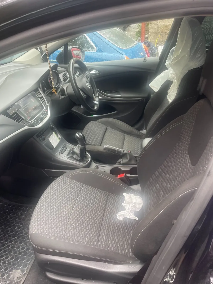 Vauxhall Astra 2018 - Image 4