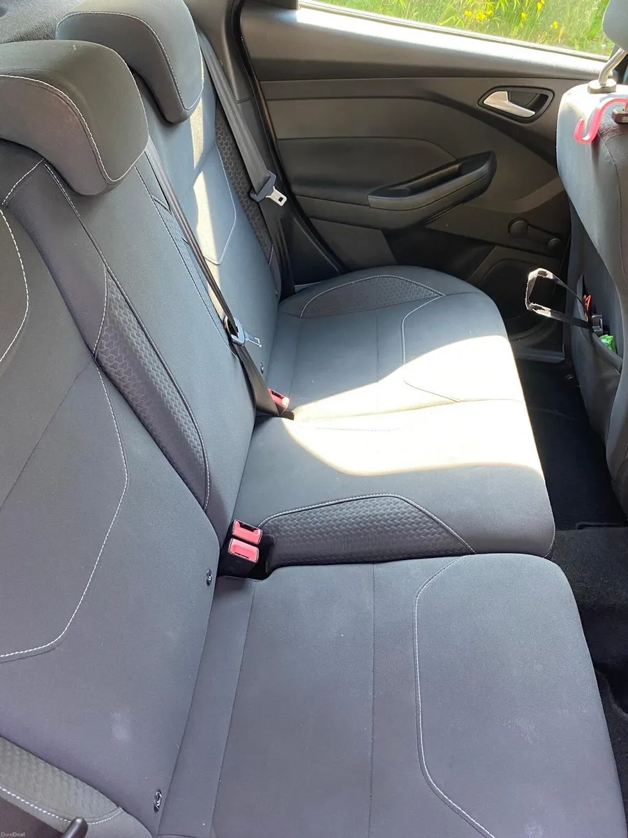 Ford focus - Image 2