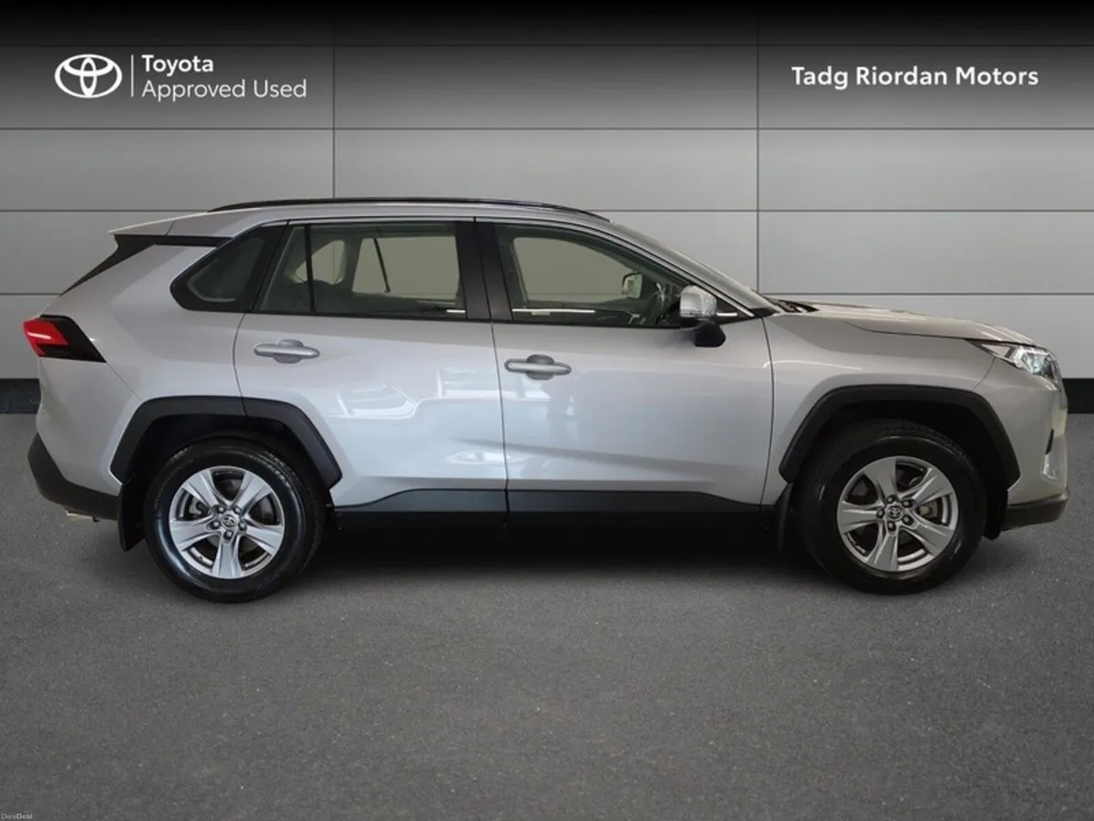 Toyota RAV4 HYBRID LUNA 4DR AUTO - Image 3
