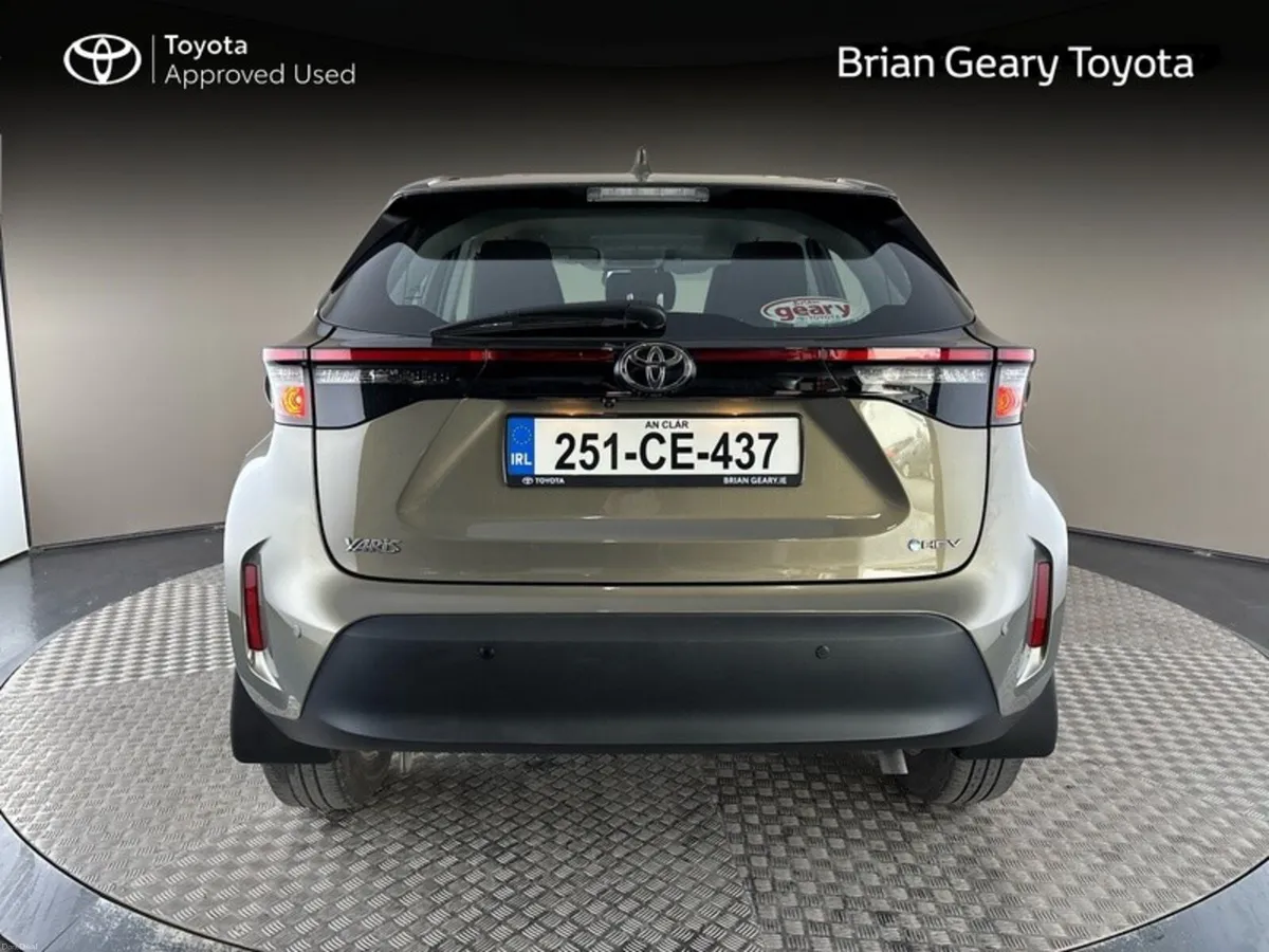 Toyota Yaris Cross HYBRID LUNA - Image 4