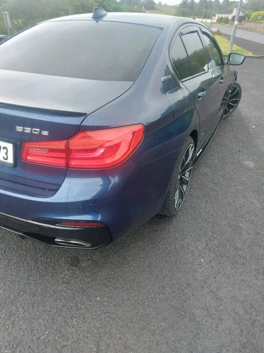 BMW 530E - Image 4