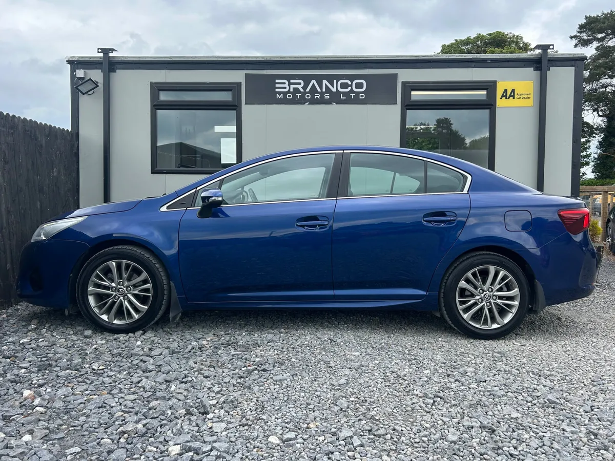 Toyota Avensis Luna 2017 1.6 - Image 5