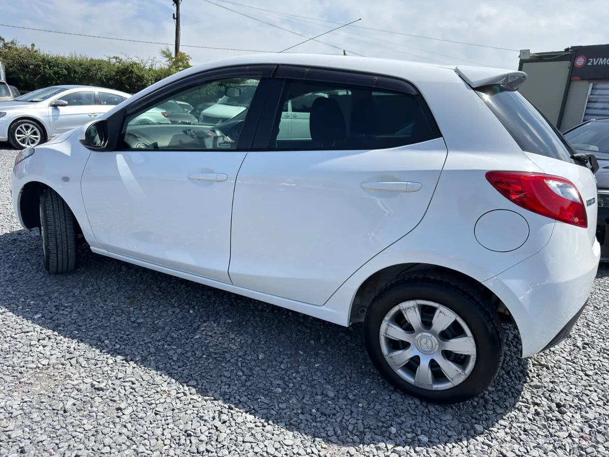 🔵 Mazda 2/Demio 1.3 Petrol Automatic Low Km - Image 3