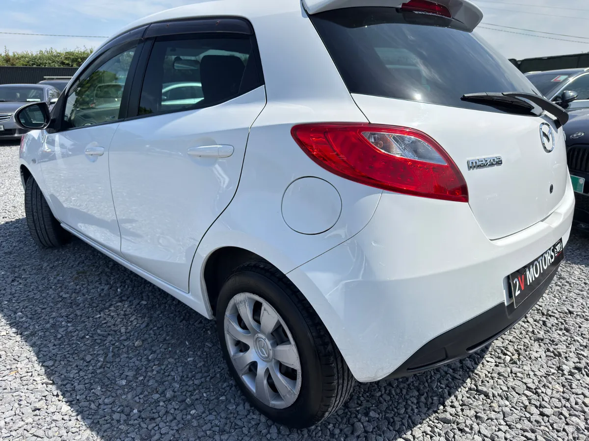 🔵 Mazda 2/Demio 1.3 Petrol Automatic Low Km - Image 4