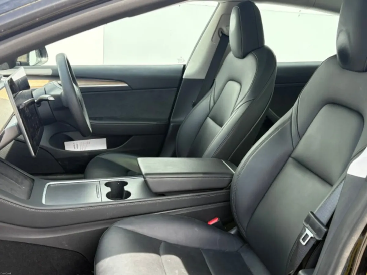 Tesla Model 3 2022 Long Range - Image 3