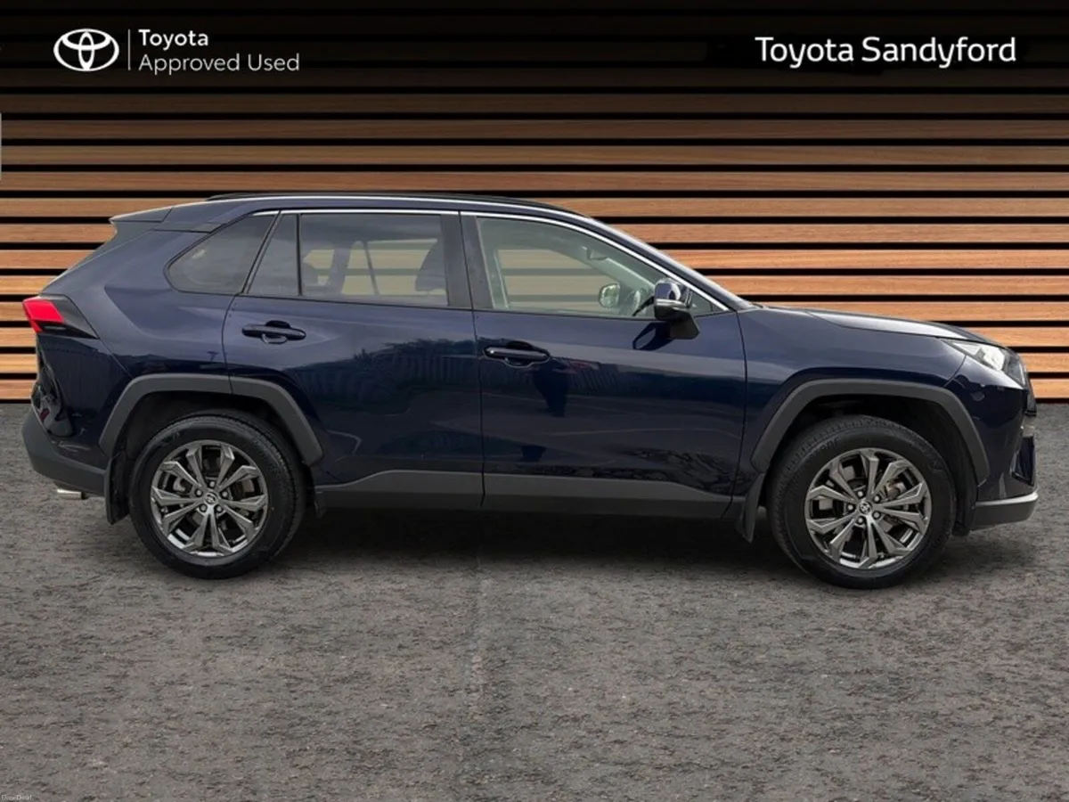 Toyota RAV4 HYBRID SOL // LEATHER HEATED SEATS // - Image 3