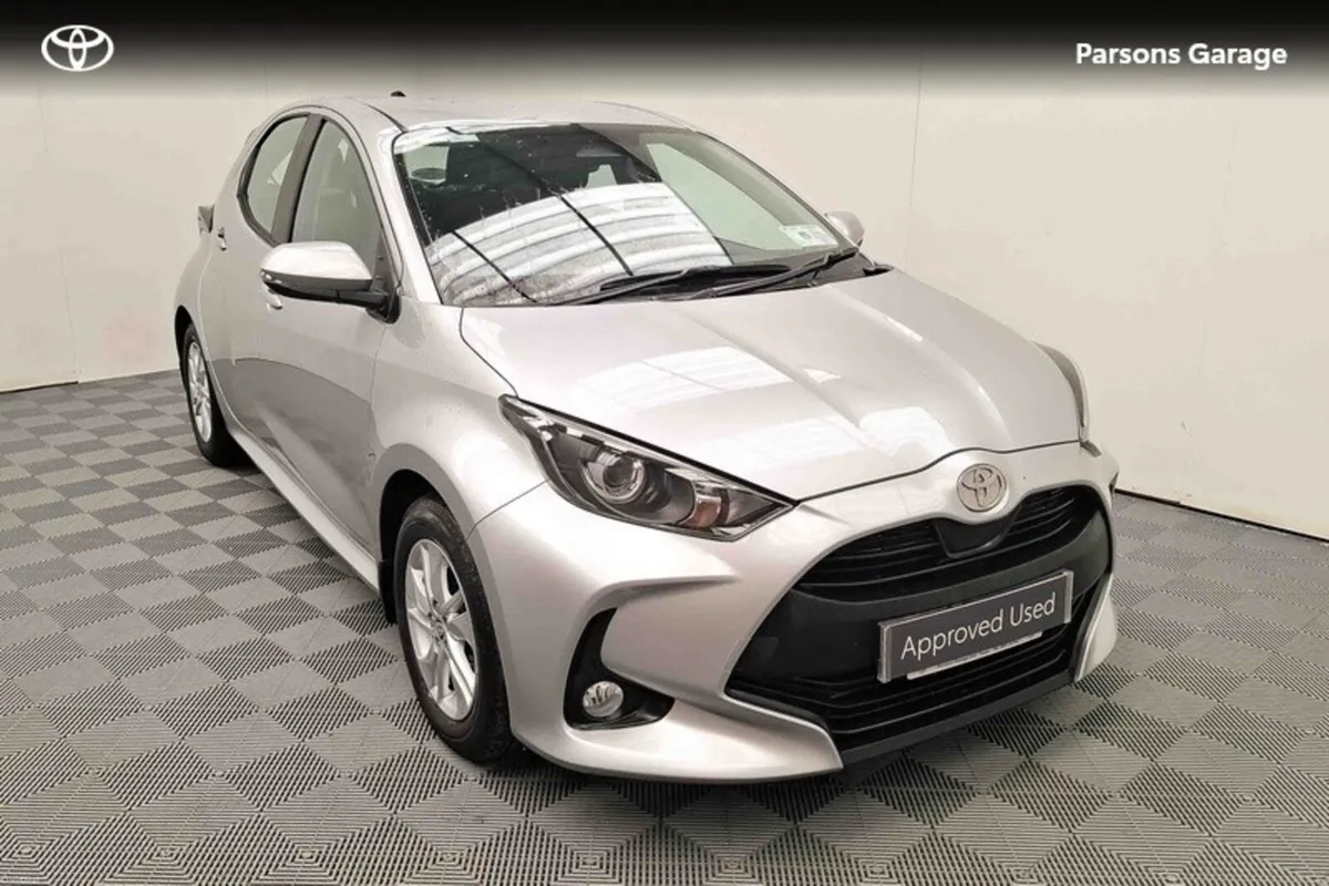 Toyota Yaris 1.5 - Image 1