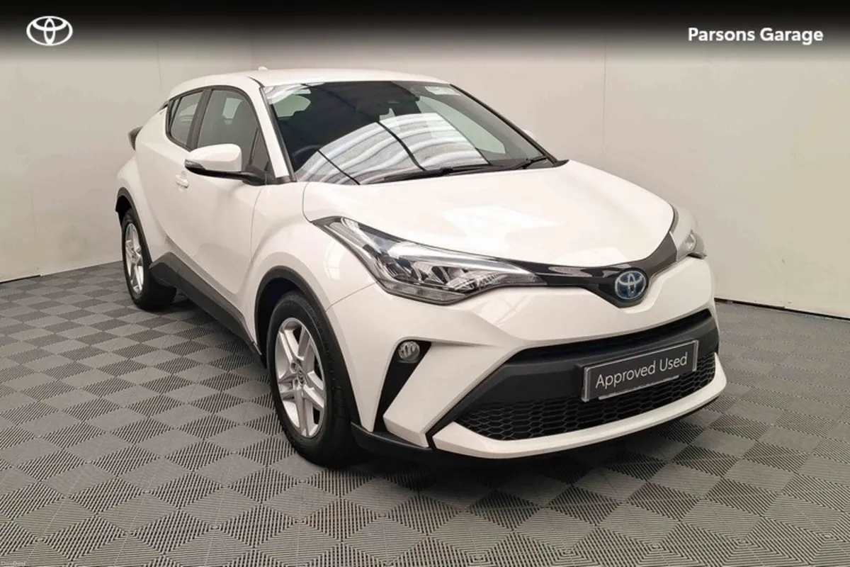 Toyota C-HR 1.8 - Image 1