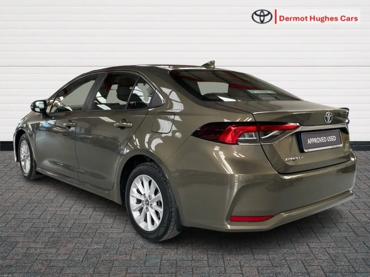 Toyota Corolla COROLLA HYBRID LUNA - Image 2
