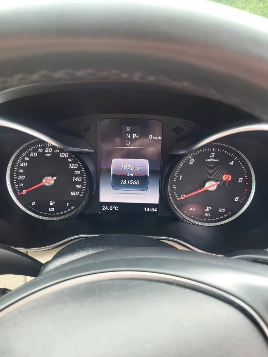 Mercedes car - Image 2