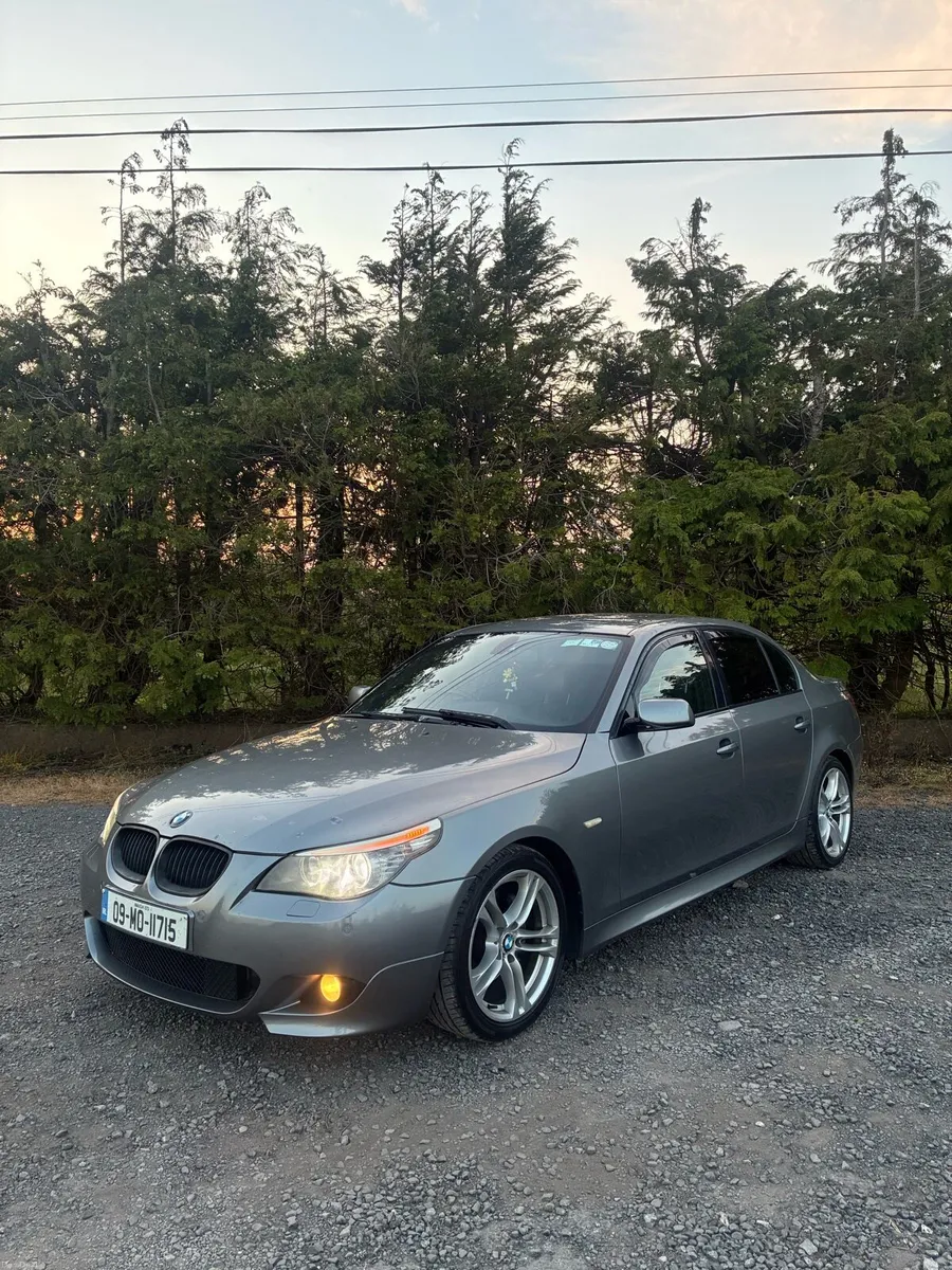 2009 bmw 5series - Image 1