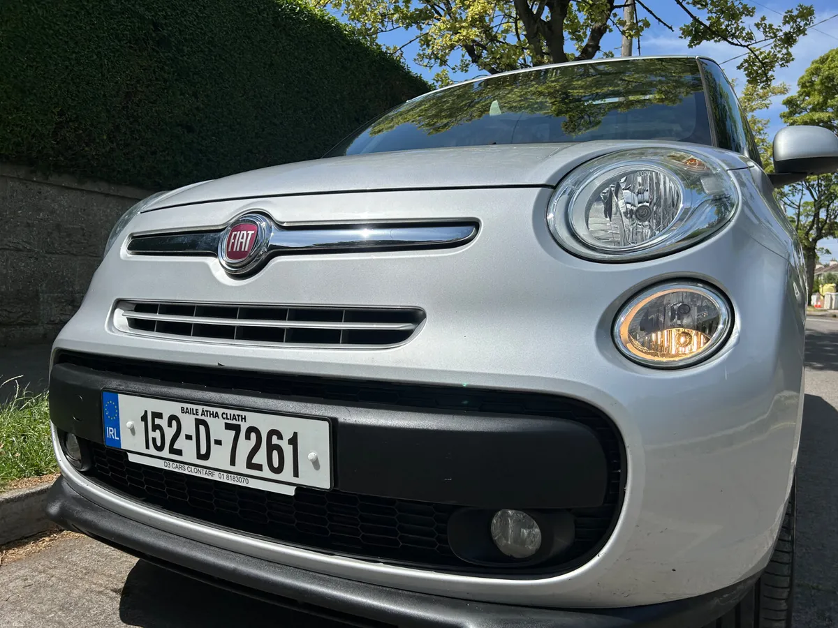 2015 FIAT 500 L AUTOMATIC 7 SEATS PANORAMIC SUNROO - Image 1