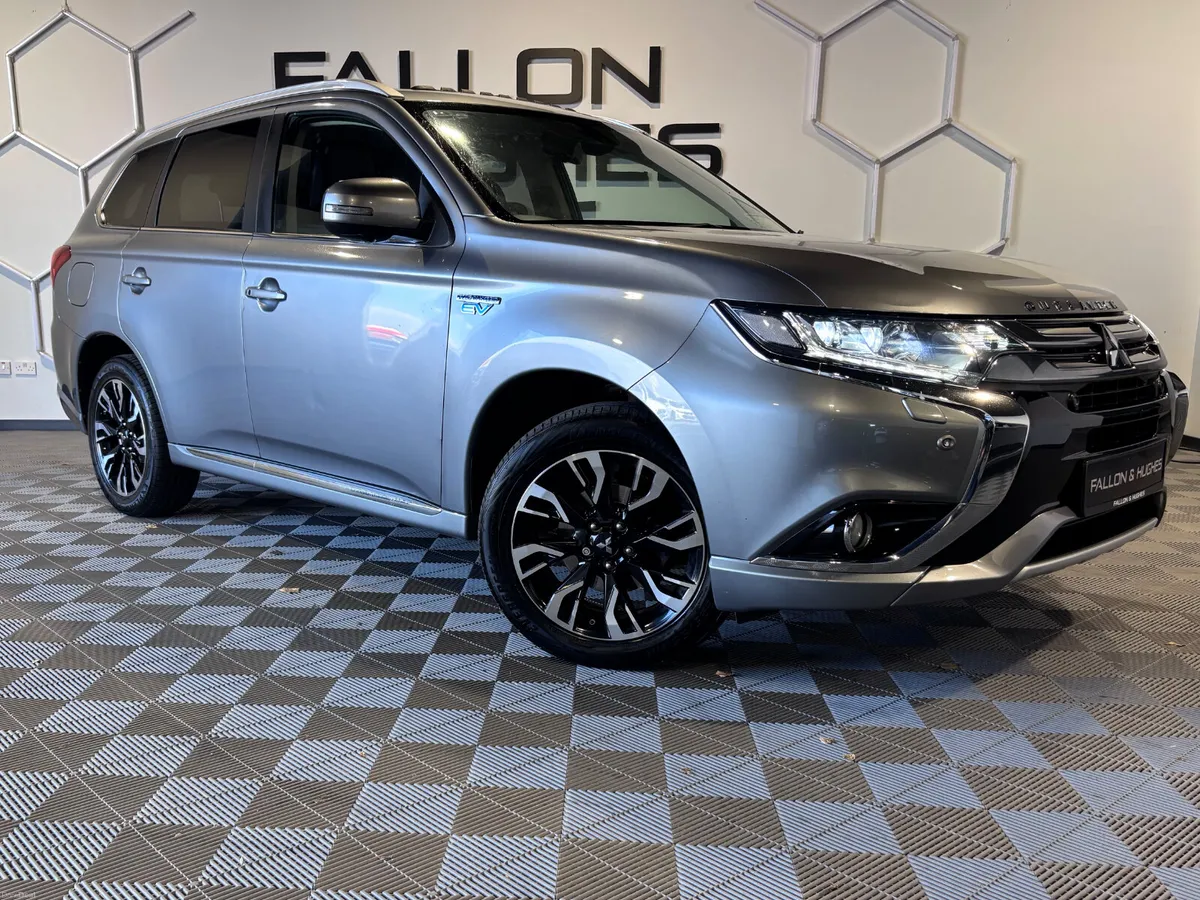 MITSUBISHI OUTLANDER 2.0  PHEV 200BHP // HIGH SPEC - Image 1