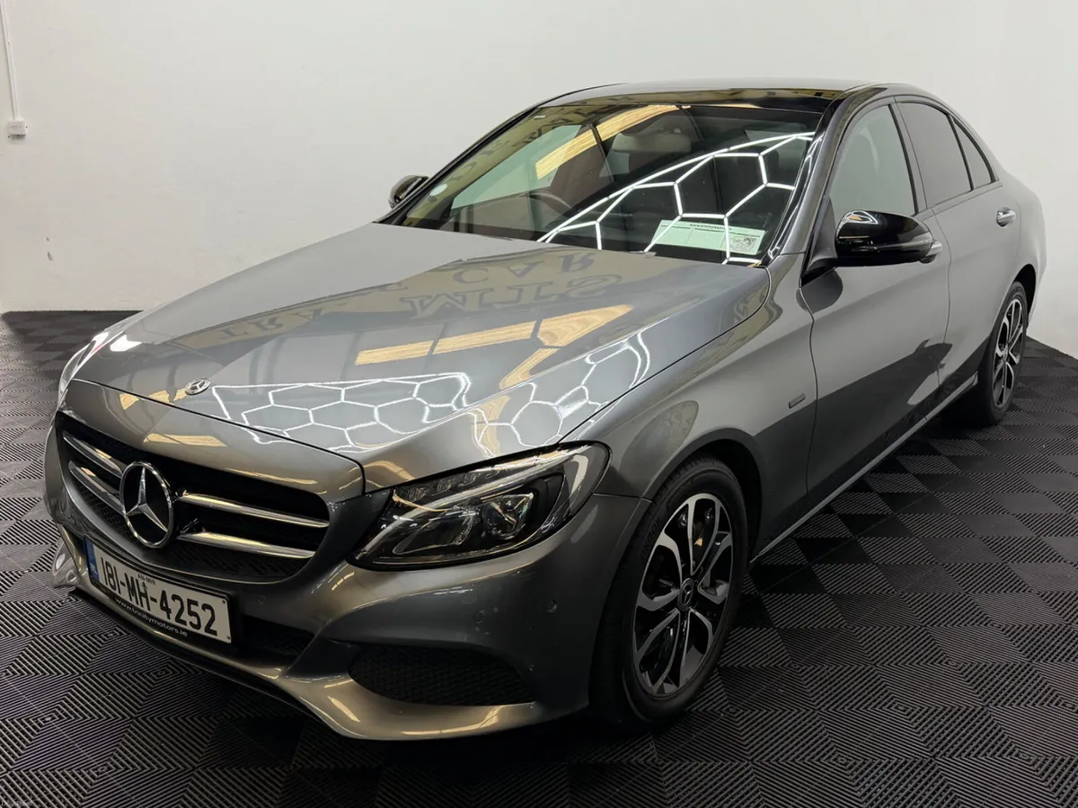 2018 Mercedes-Benz C-Class C350E - Image 4