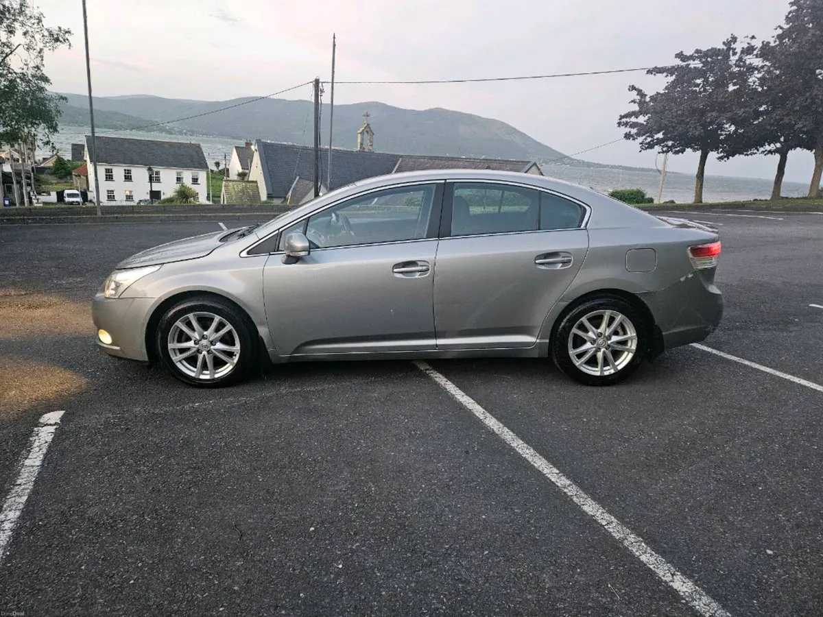 Toyota avensis - Image 3