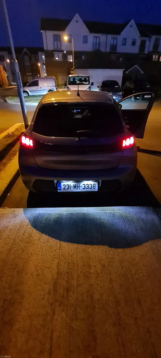 Peugeot 208 2023 - Image 4