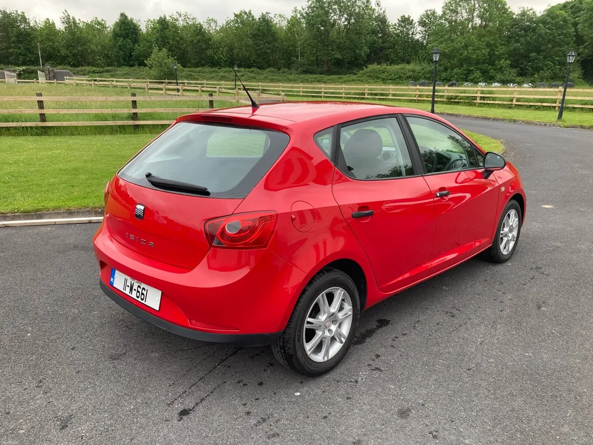 Very Low Kms, Nct & Tax - Image 4