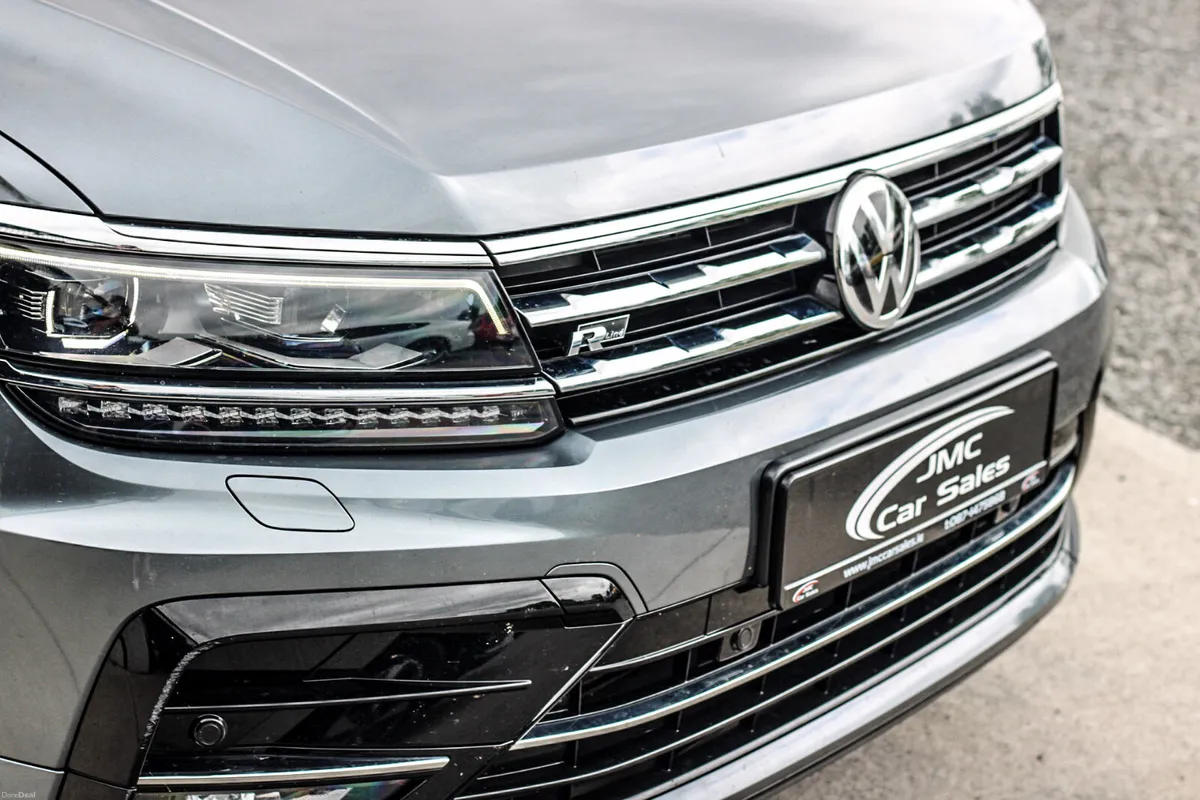 VOLKSWAGEN TIGUAN R LINE ALLSPACE AUTO - Image 4