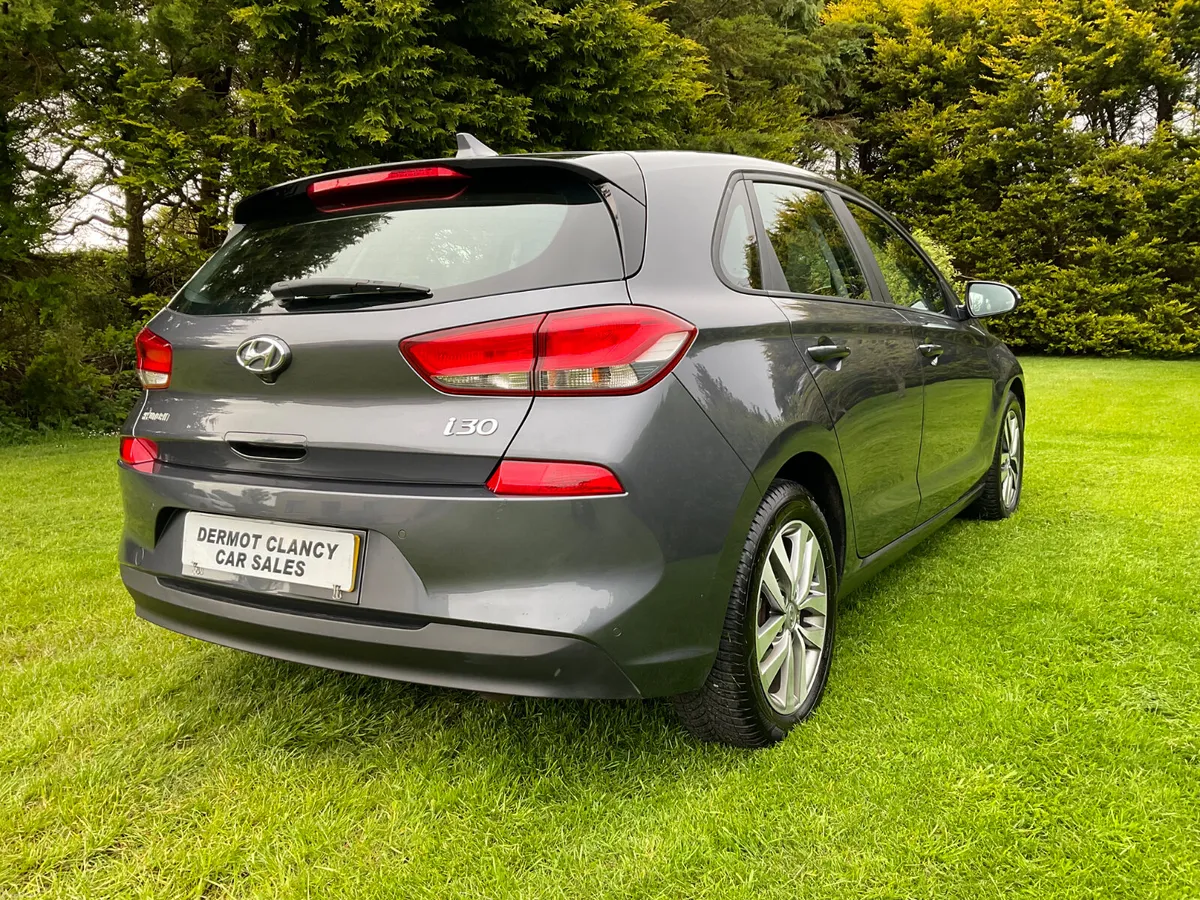 2017 Hyundai i30 1.6 SE NAV - Image 6