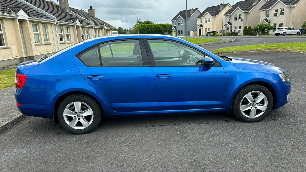2014 Skoda Octavia “NEW NCT 05/27” - Image 4