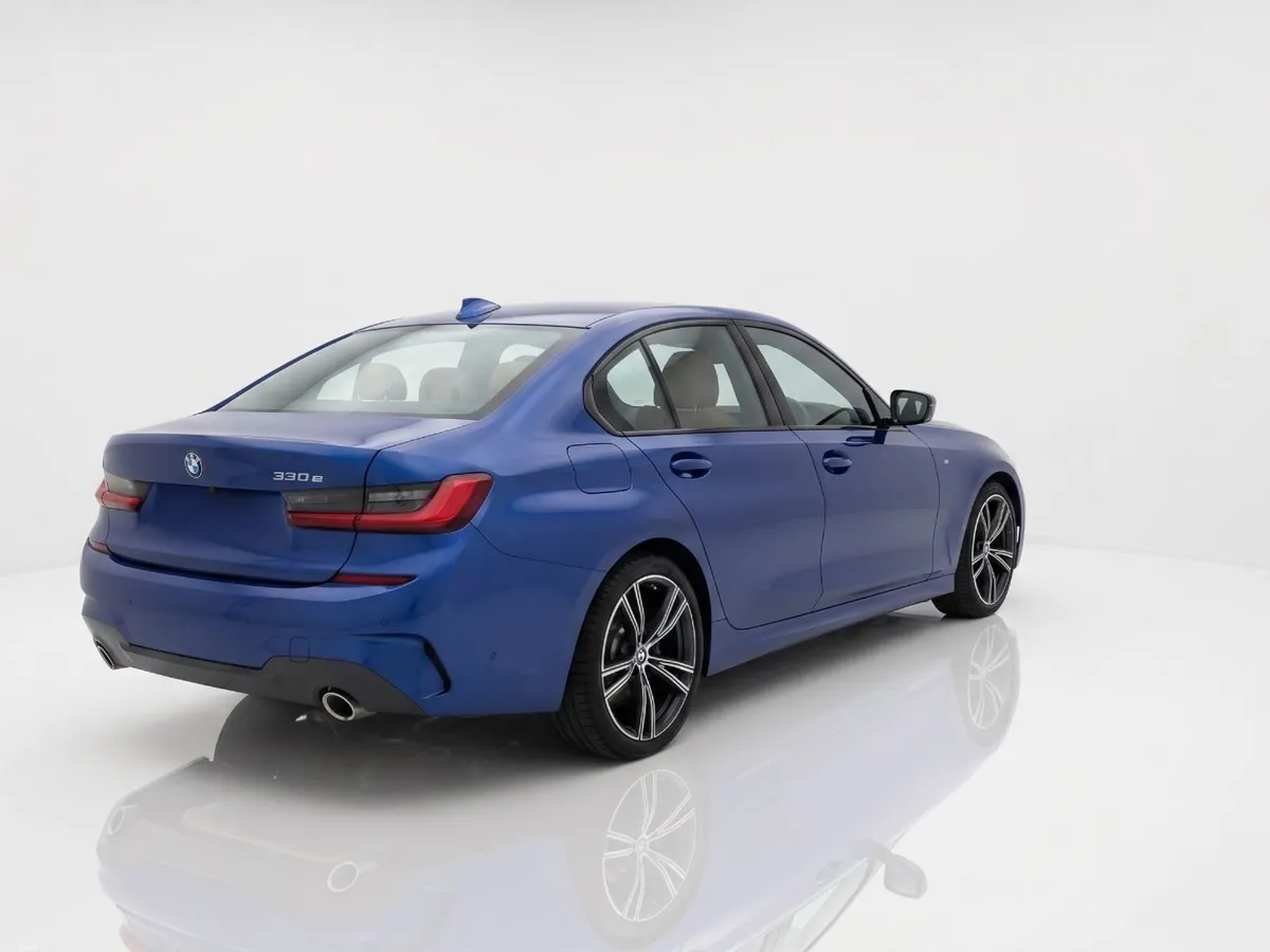 BMW 3-Series 2020 - Image 4