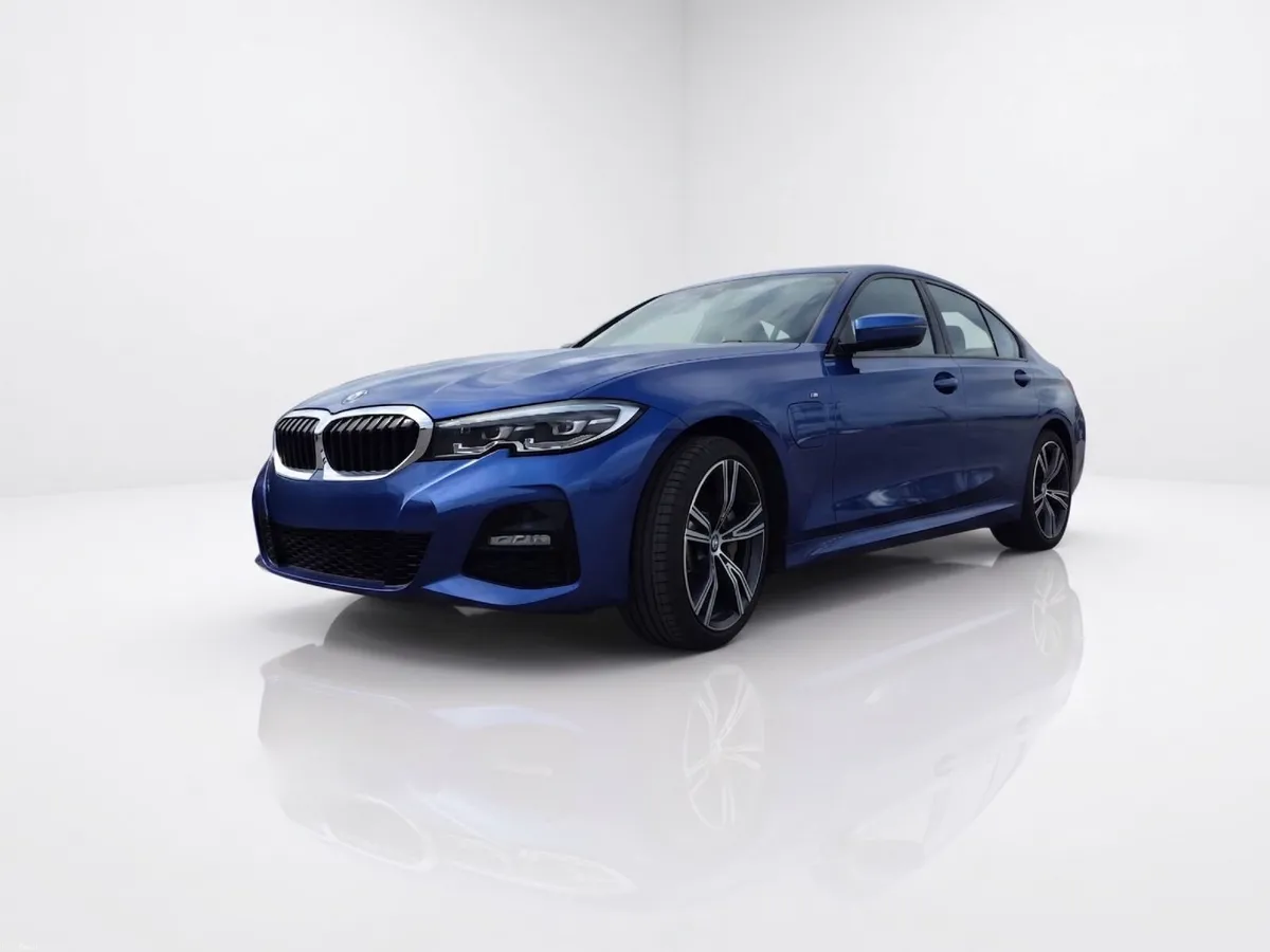 BMW 3-Series 2020 - Image 5