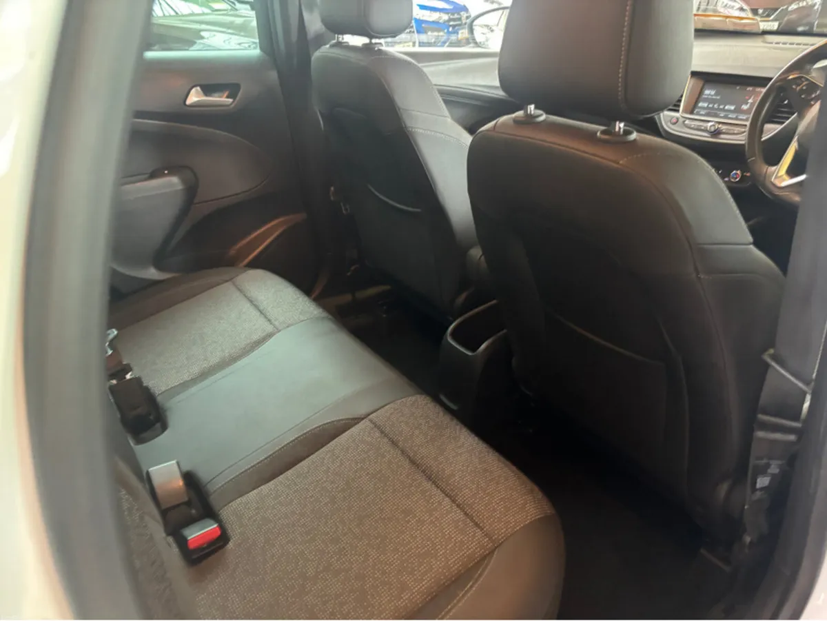 Opel Crossland X SPORT 1.2 83PS-PET-5SP 5DR - Image 2