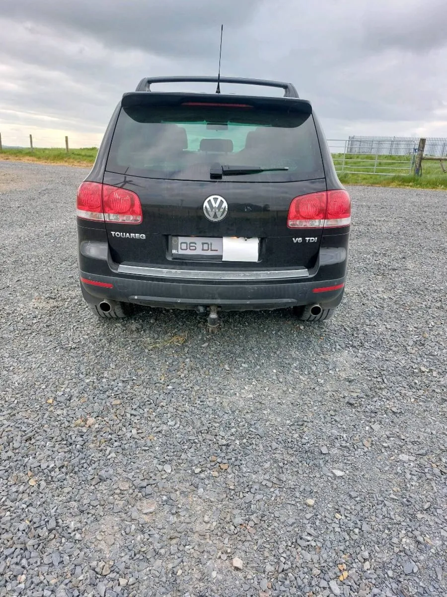 Volkswagen touareg crewcab - Image 4