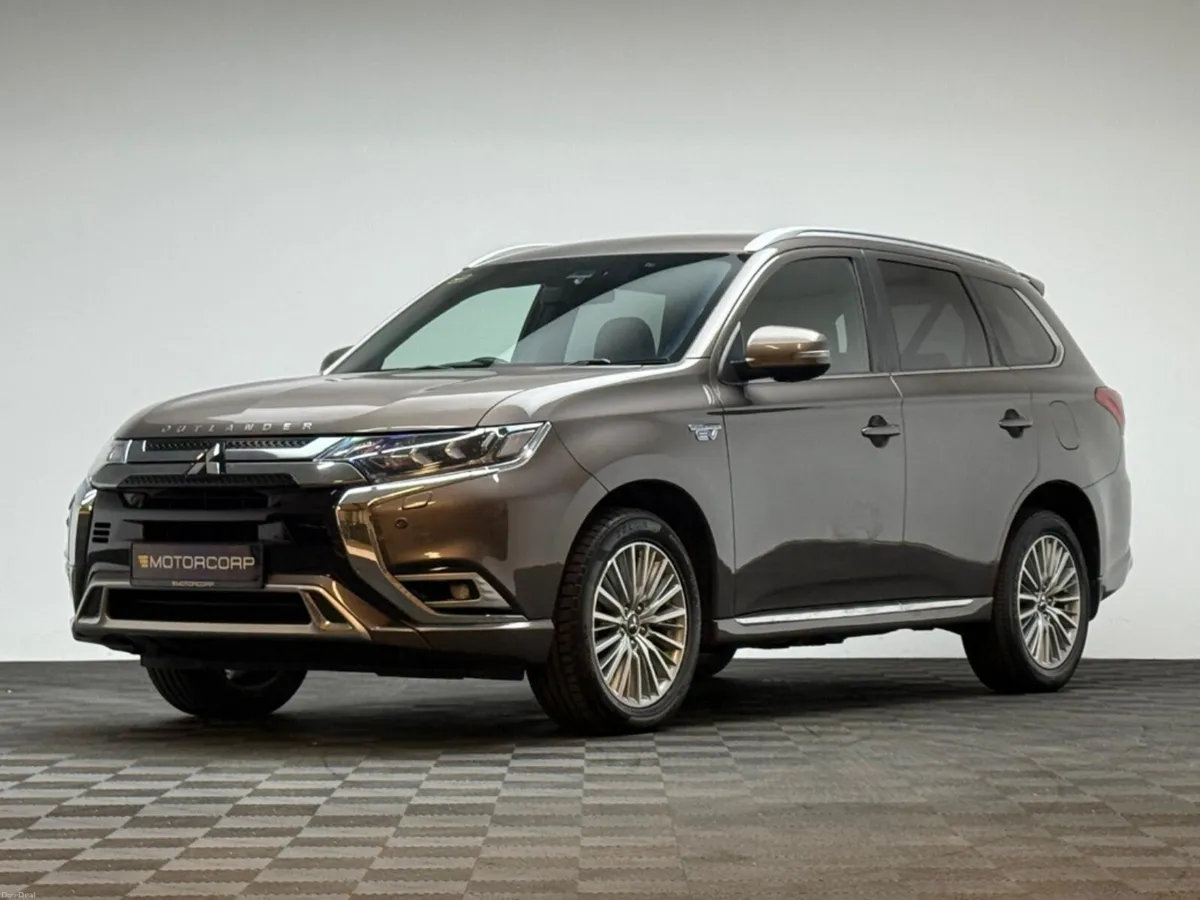 Mitsubishi Outlander INSTYLE 2.4 PHEV AUTO - Image 3