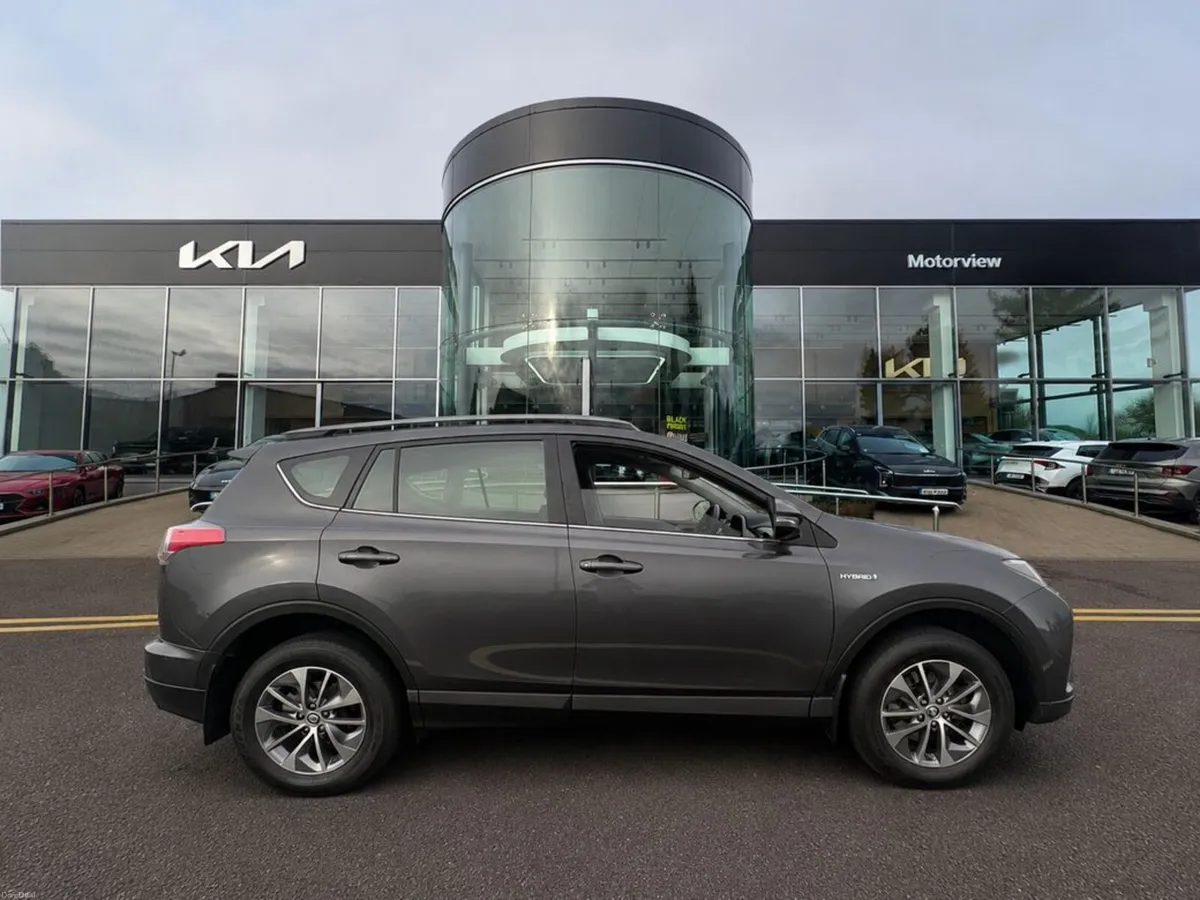 Toyota RAV4 RAV4 Hybrid Lunasport 2WD 4DR AUT - Image 1