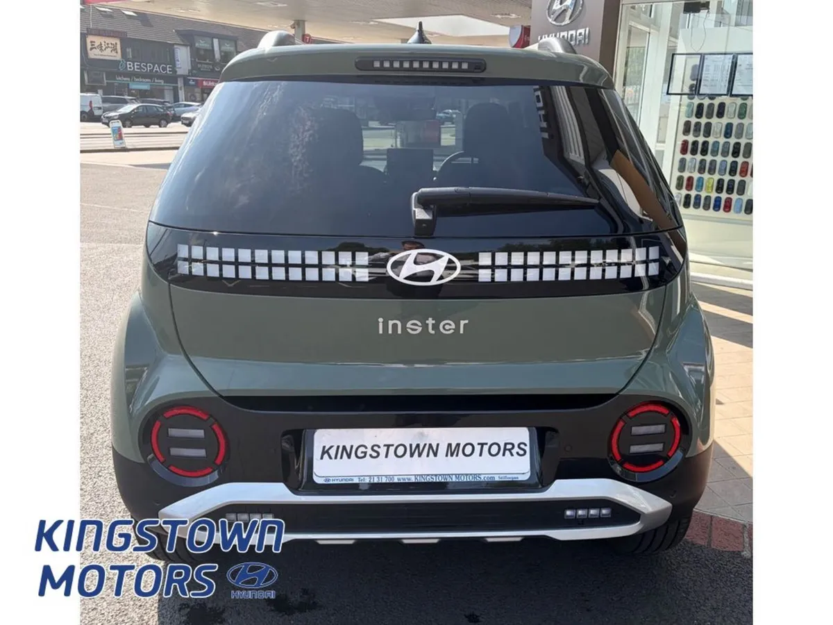 Hyundai INSTER Elegance 49KWH - Image 4