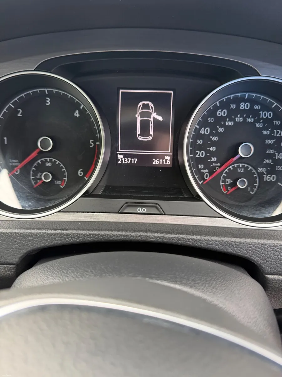 Volkswagen Golf 2017 - Image 2