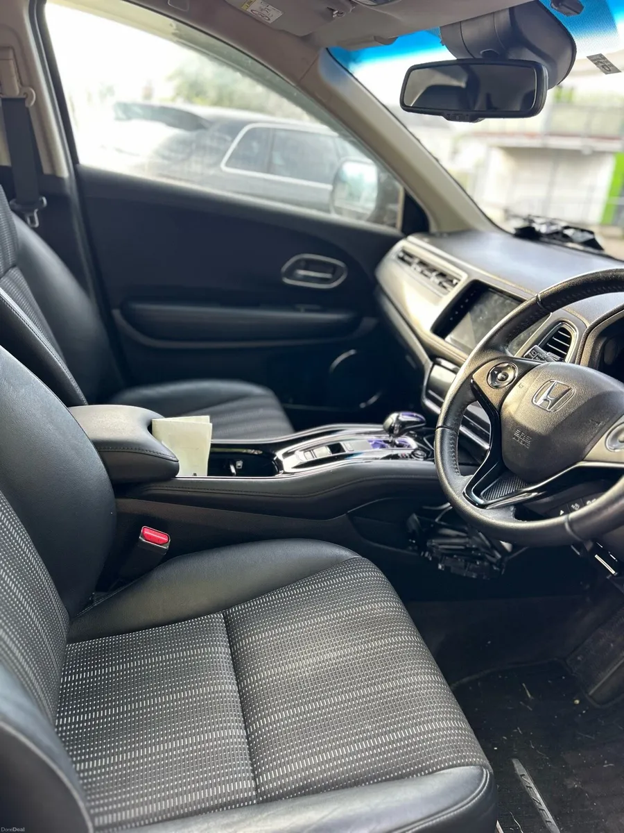 HONDA VEZEL / HRV - Image 2