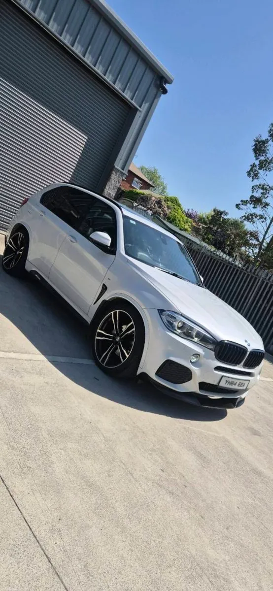Bmw x5 - Image 1