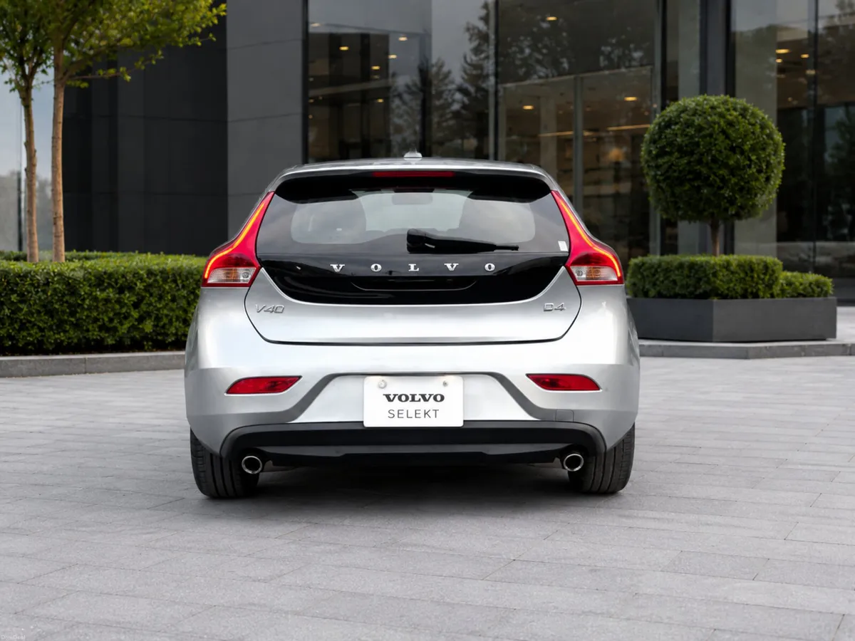 ❁VOLVO V40 ❁D4-Auto❁190HP❁67.3MPG❁Only 30K miles❁ - Image 5