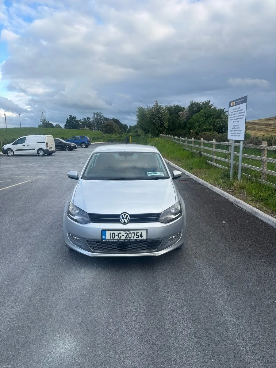 2010 VW POLO AUTO 1.4 PETROL - Image 1
