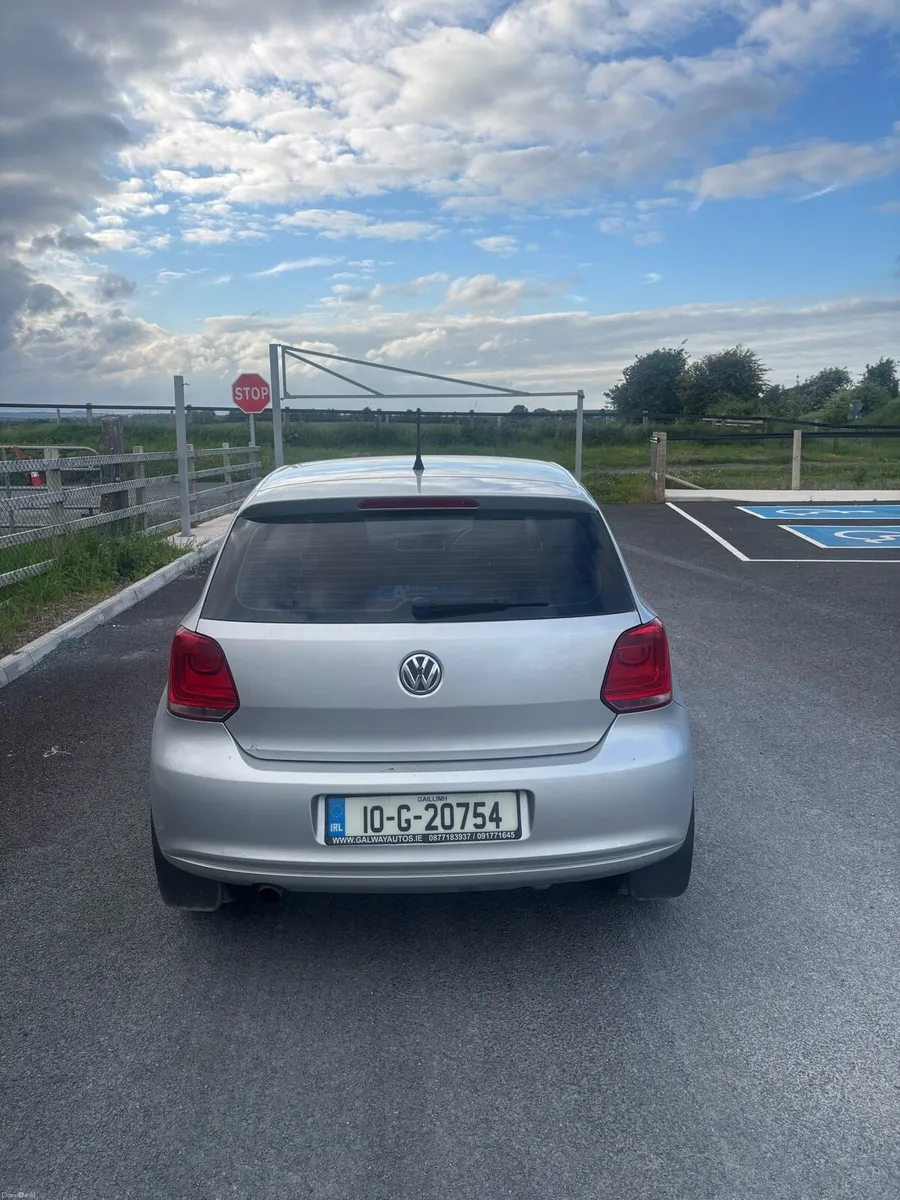 2010 VW POLO AUTO 1.4 PETROL - Image 4