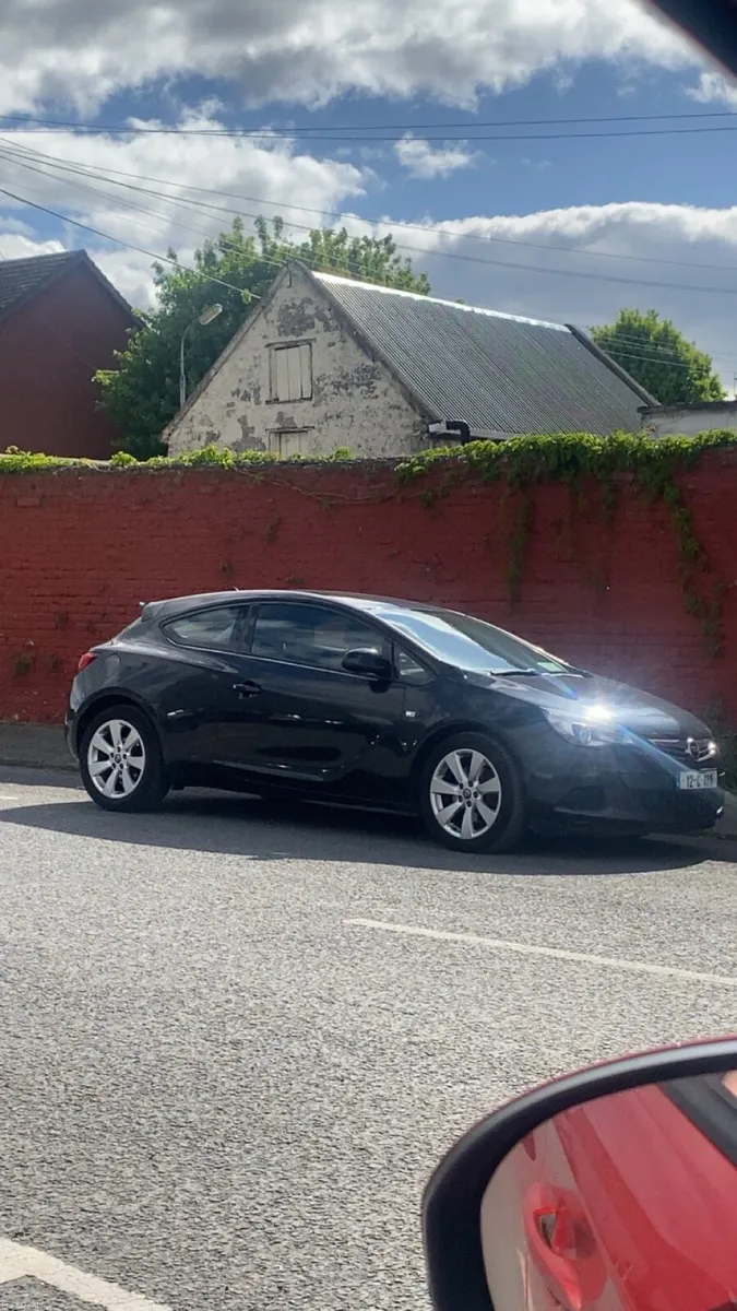 Opel Astra Gtc Turbo - Image 1