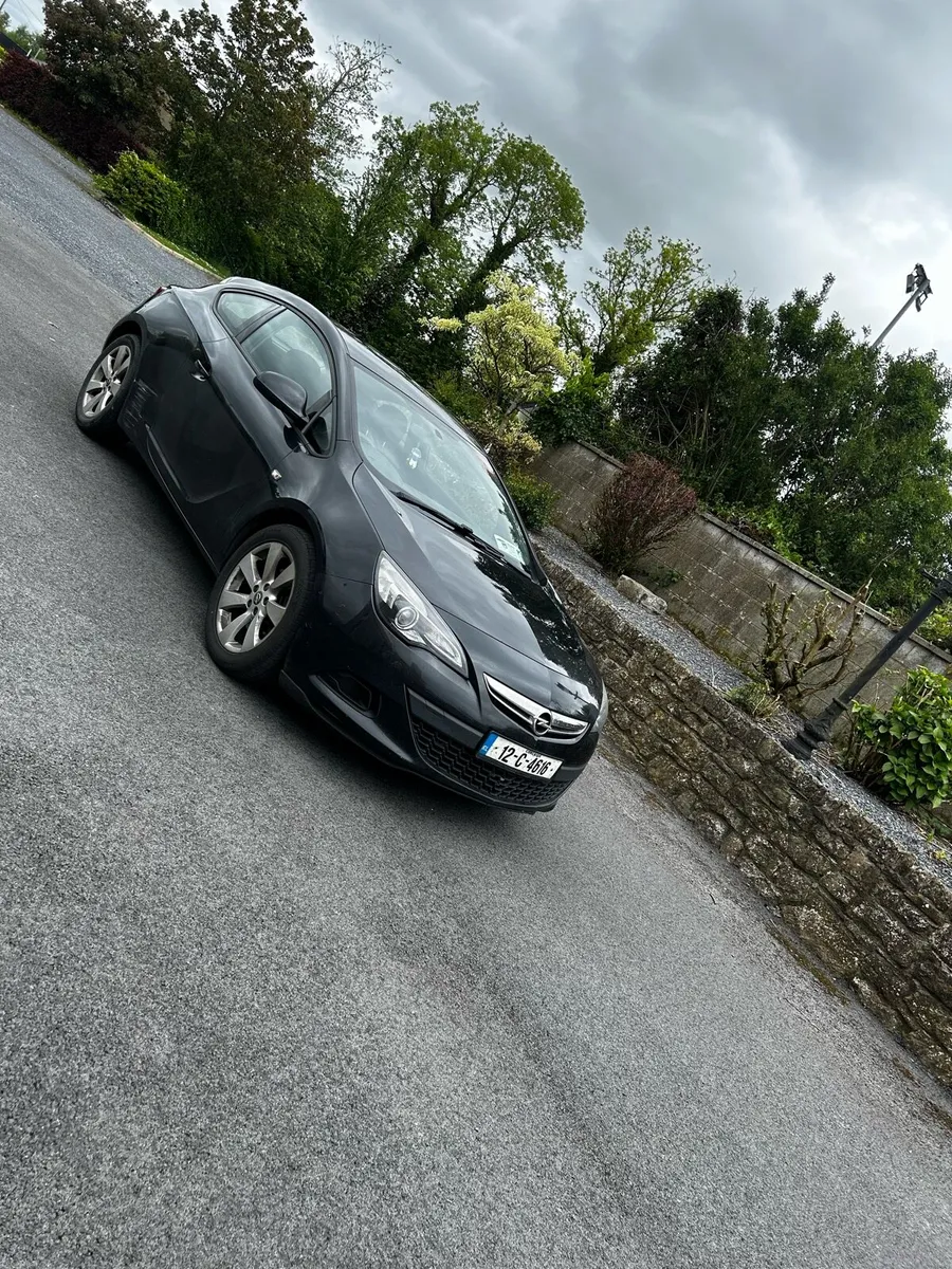 Opel Astra Gtc Turbo - Image 3
