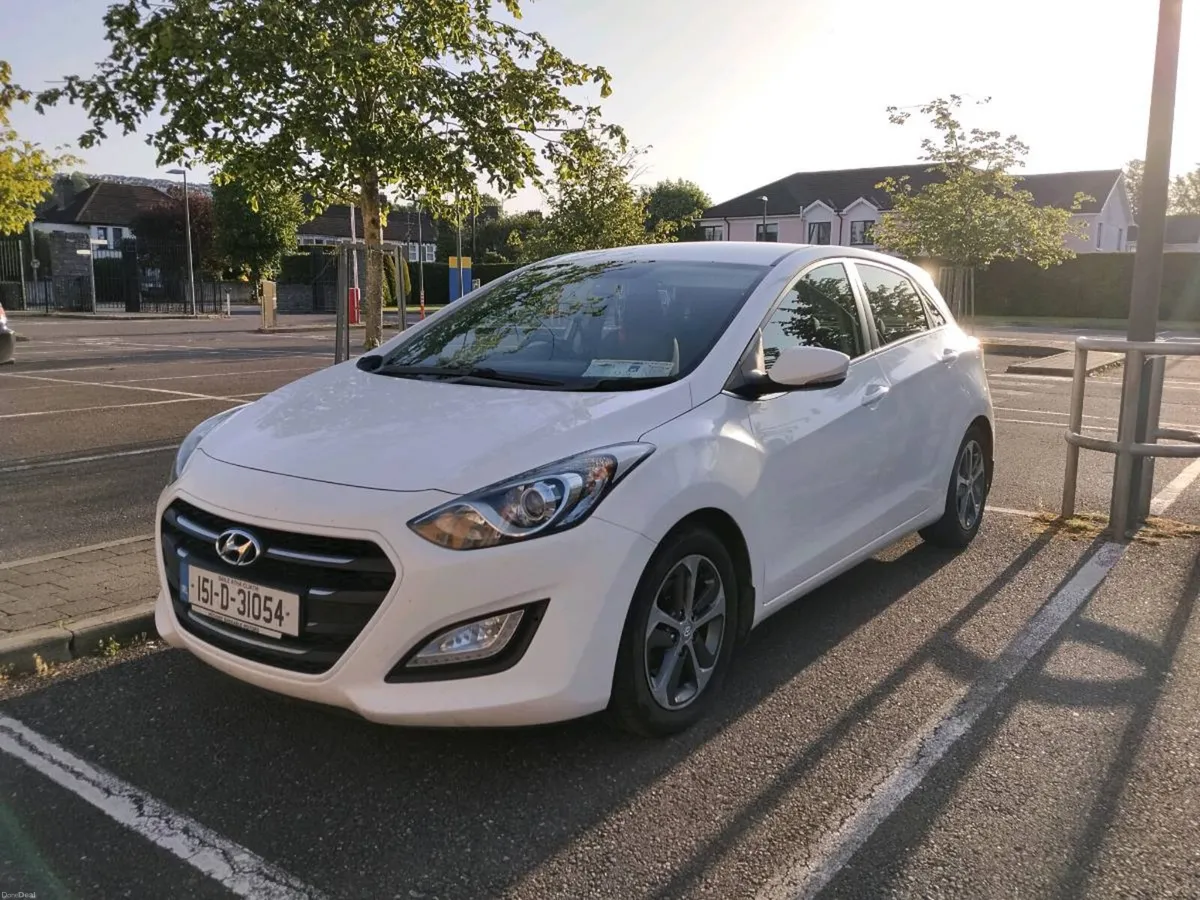 Hyundai i30 Deluxe. Auto. 1.6 diesel - Image 3