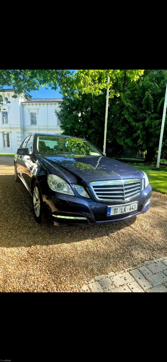 Mercedes-Benz E-Class 2011 - Image 1