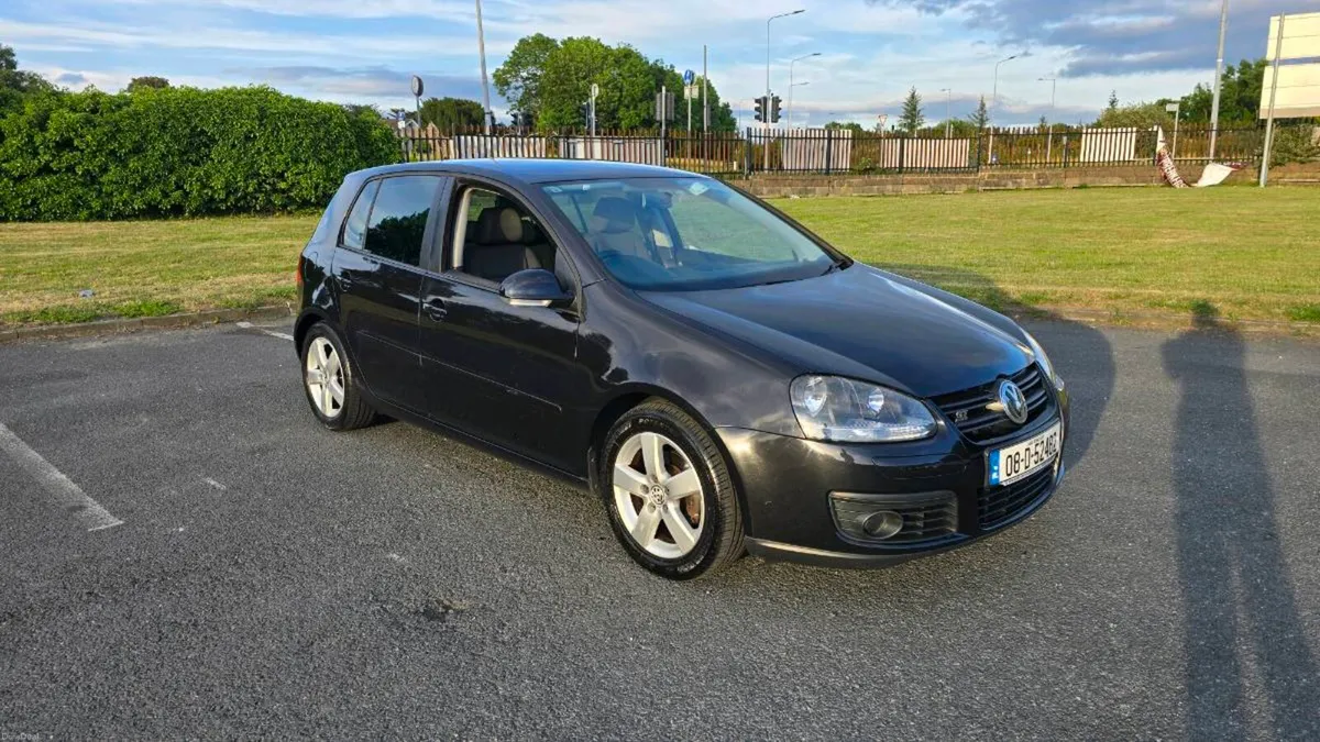 Volkswagen Golf GT Sport 1.4 - Image 1