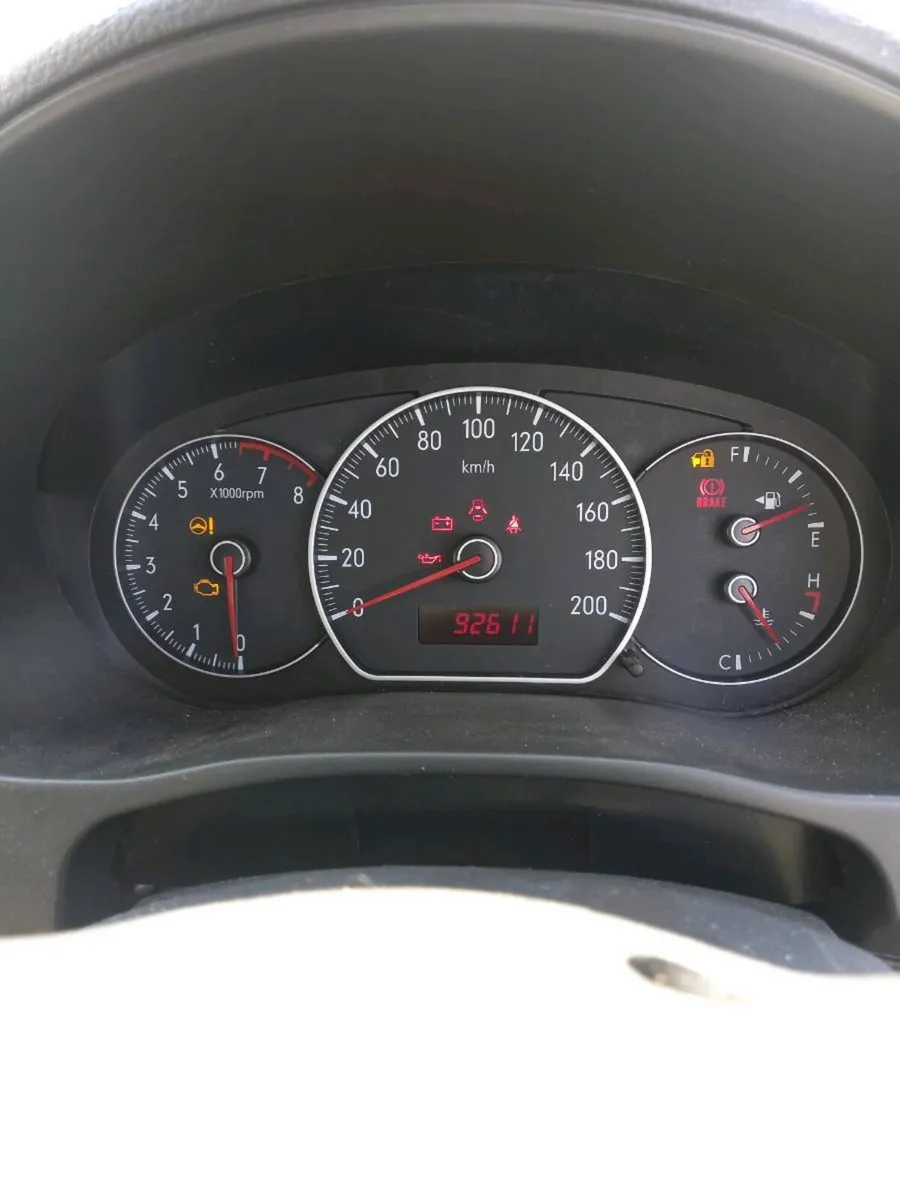 LOW MILAGE Suzuki SX4 1.5GL - Image 6