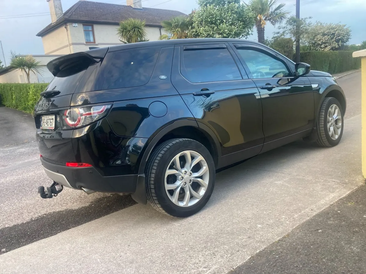 Land Rover Discovery Sport 2018 - Image 3