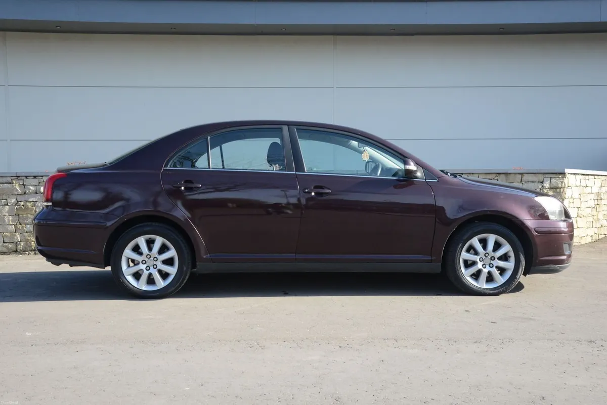 Toyota Avensis 16. petrol NCT'd & Long Tax - Image 3