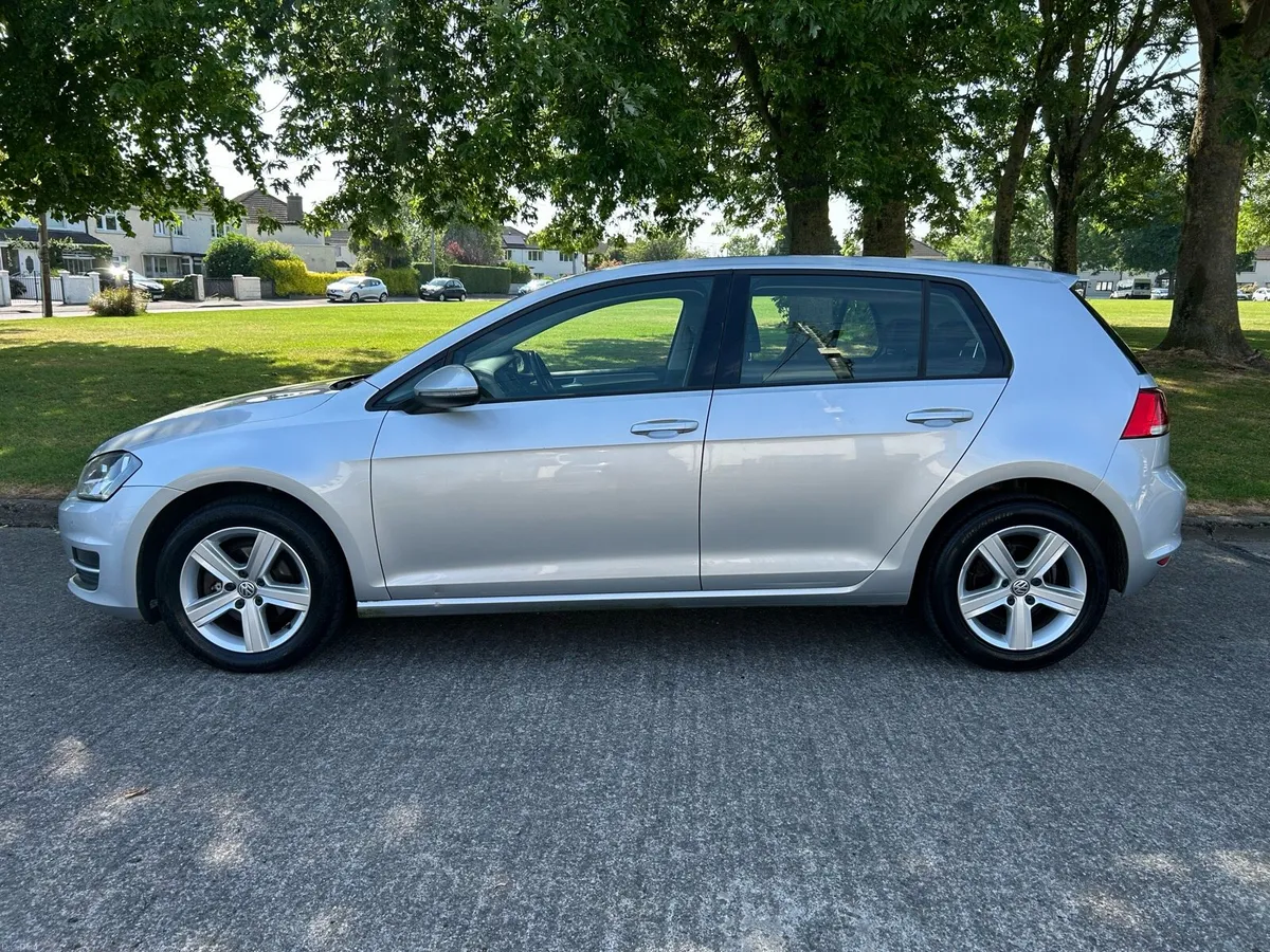 2015 Volkswagen Golf 1.6 TDI // Low Mileage - Image 3