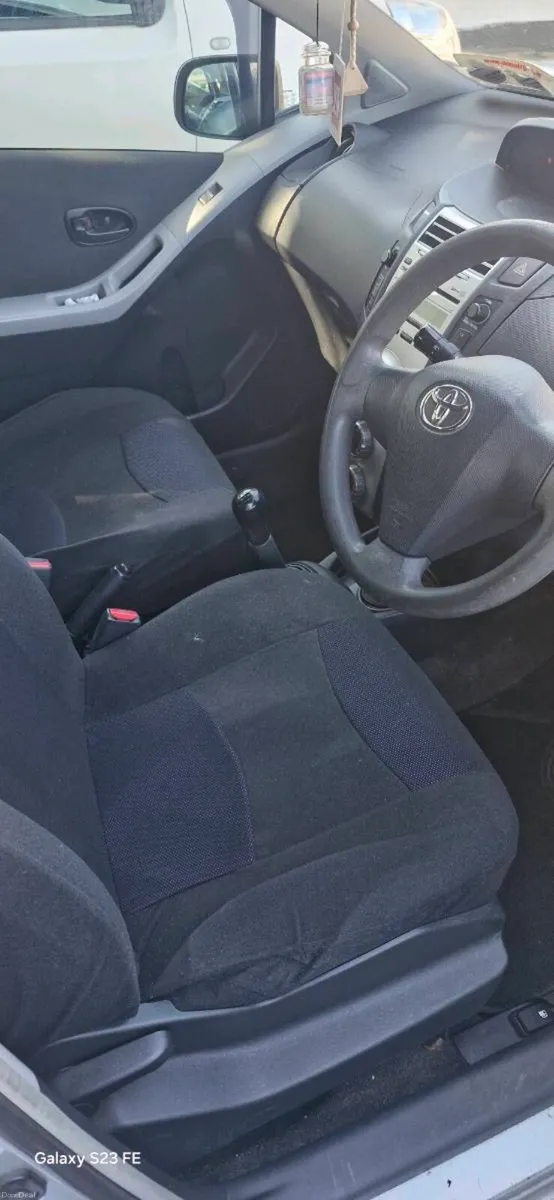 Car - Image 3