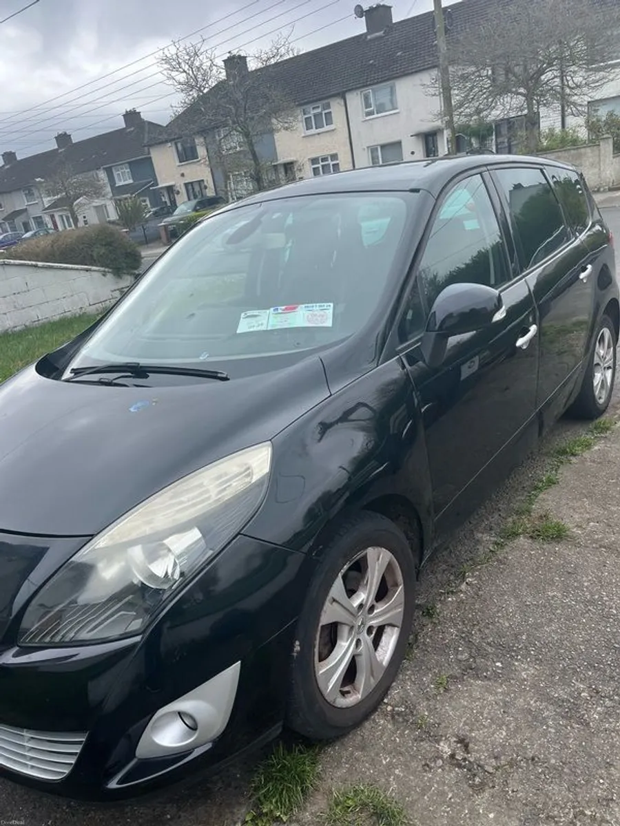 2011 Renault Grand Scenic - Image 2
